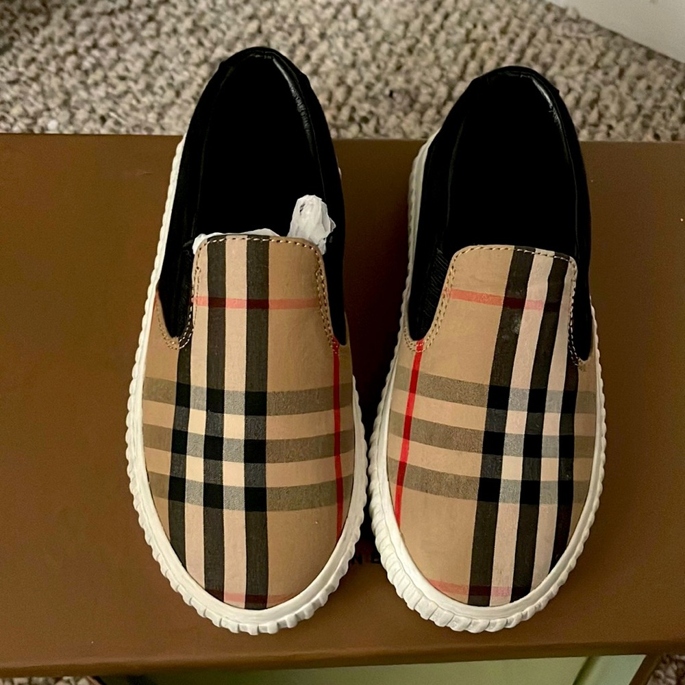My son wear like two times just in the car is like never wear the shoes